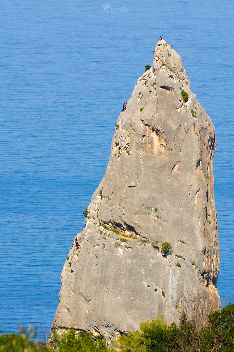 Arrampicata sportiva sull'aguglia - Cala Goloritz&egrave...
