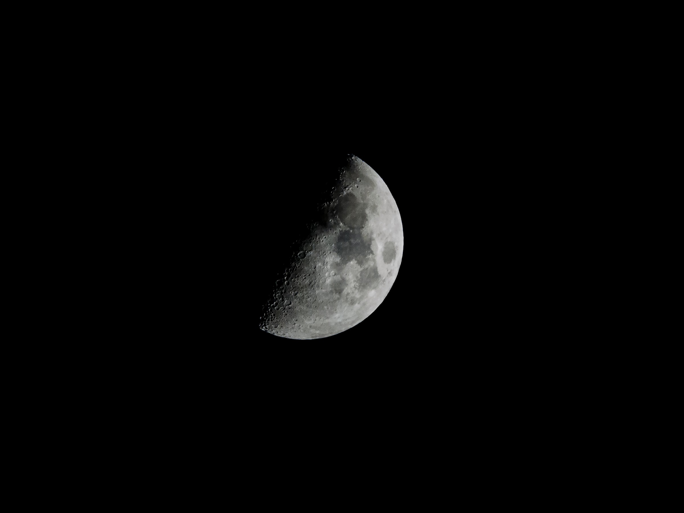 Luna quasi piena