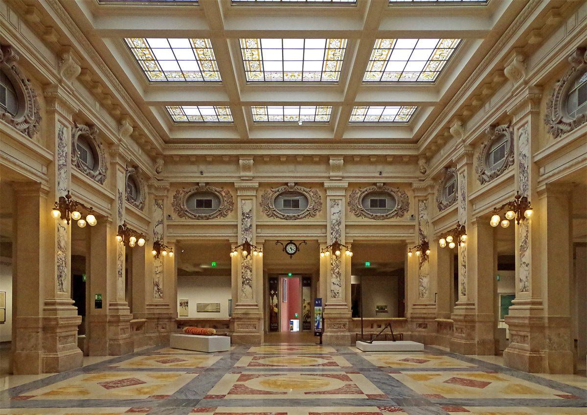 Galleries Italy - A salon