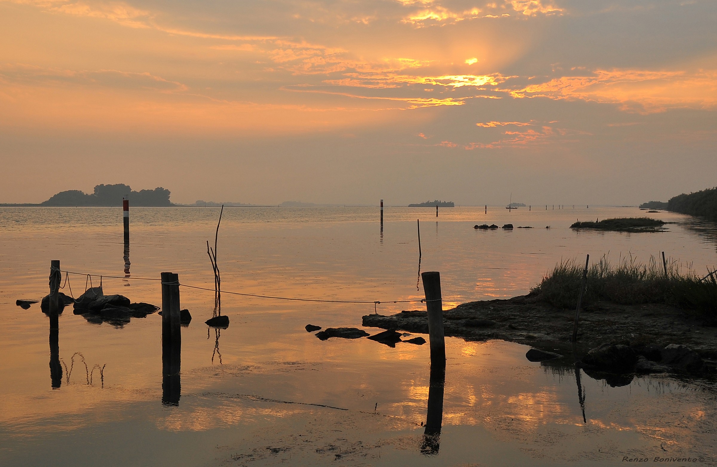 Isola Ravajarina al tramonto - Laguna di Grado