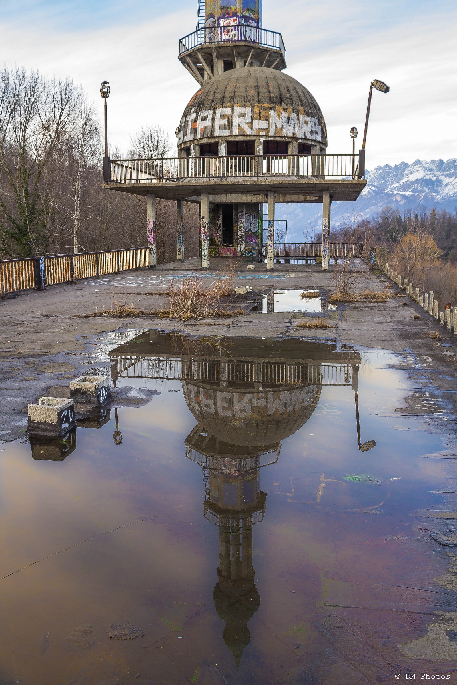 Consonno in a body of water