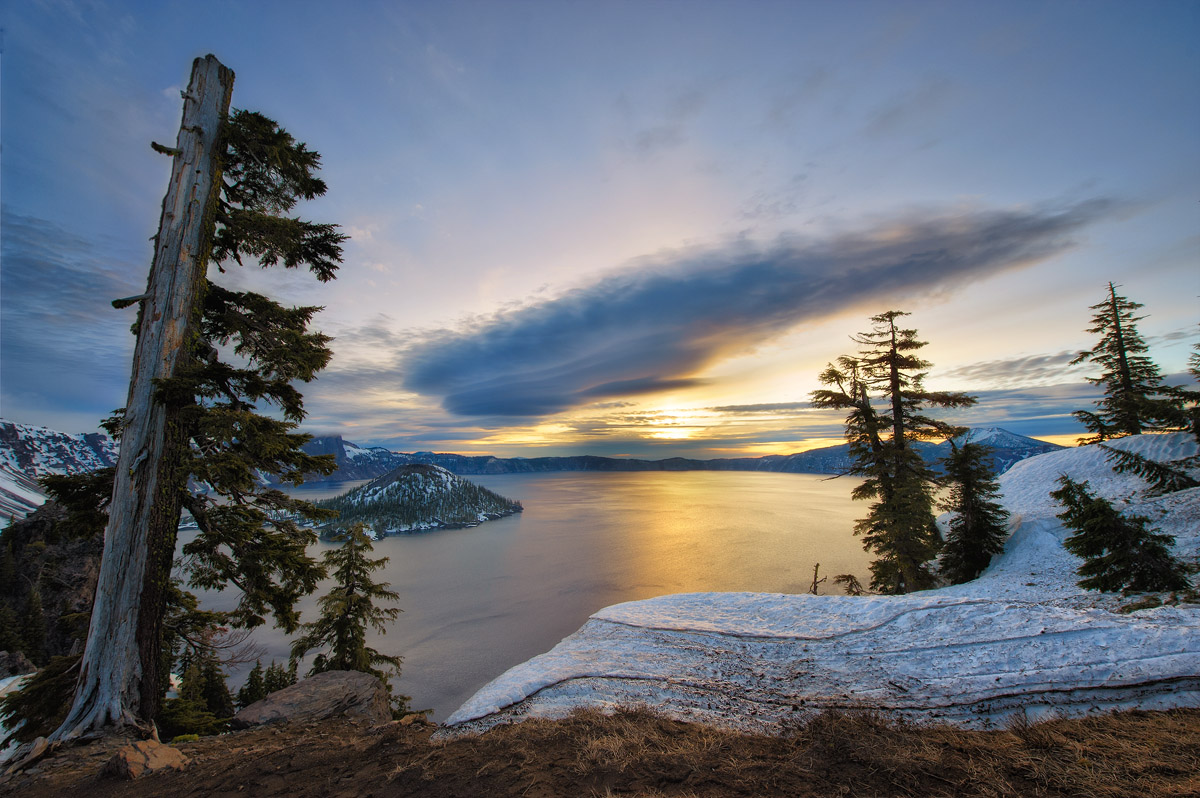 Crater Lake sunrise, 4 RAW manual blend d700+14-24