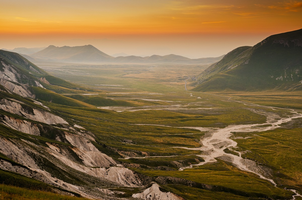 Campo Imperatore one day at dawn.
