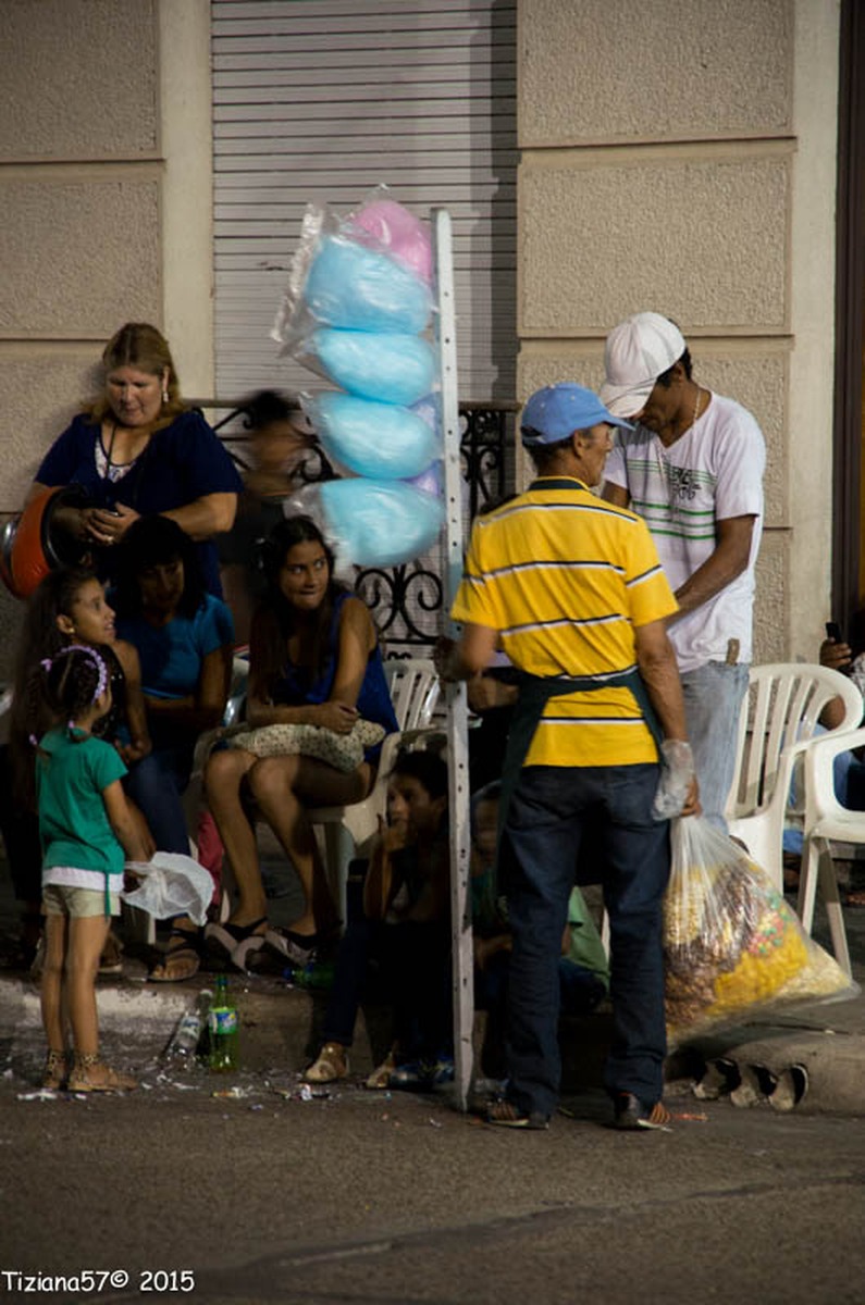 Seller of cotton candy