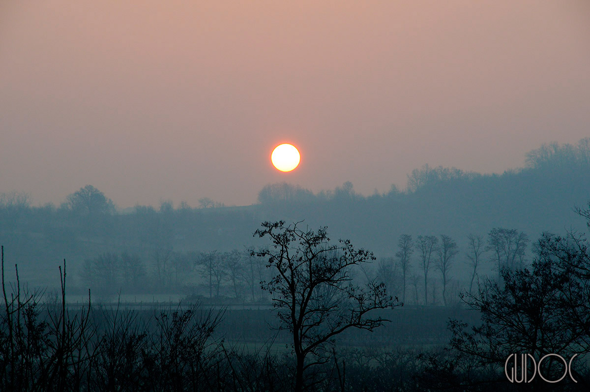 Oltre la collina, là dove sorge il sole...