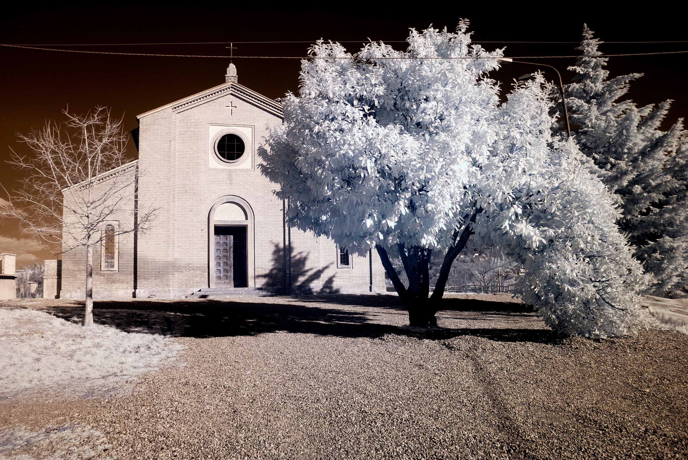 Church of Neviano Rossi (infrared)