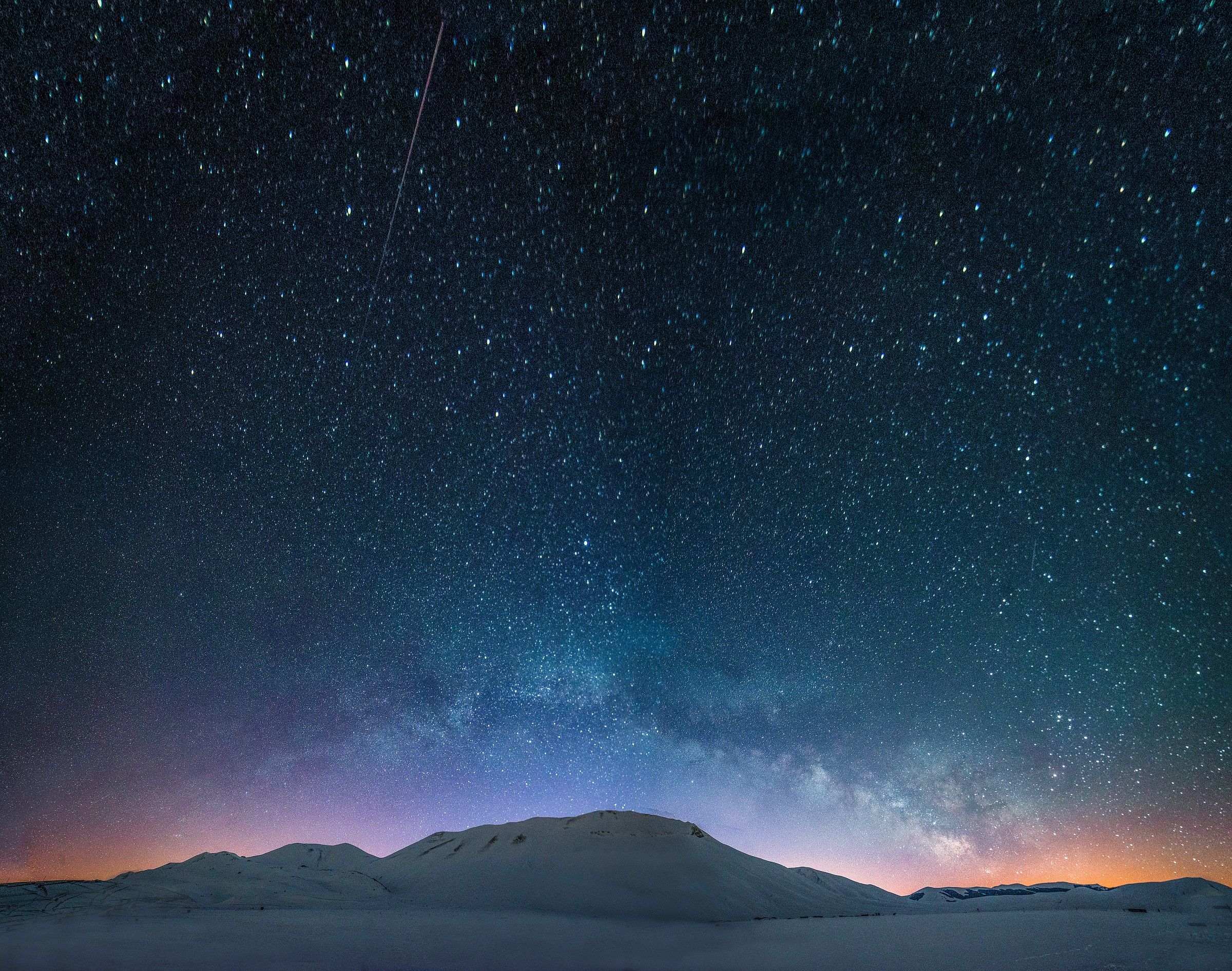 Milky Way from the plain of Csatelluccio