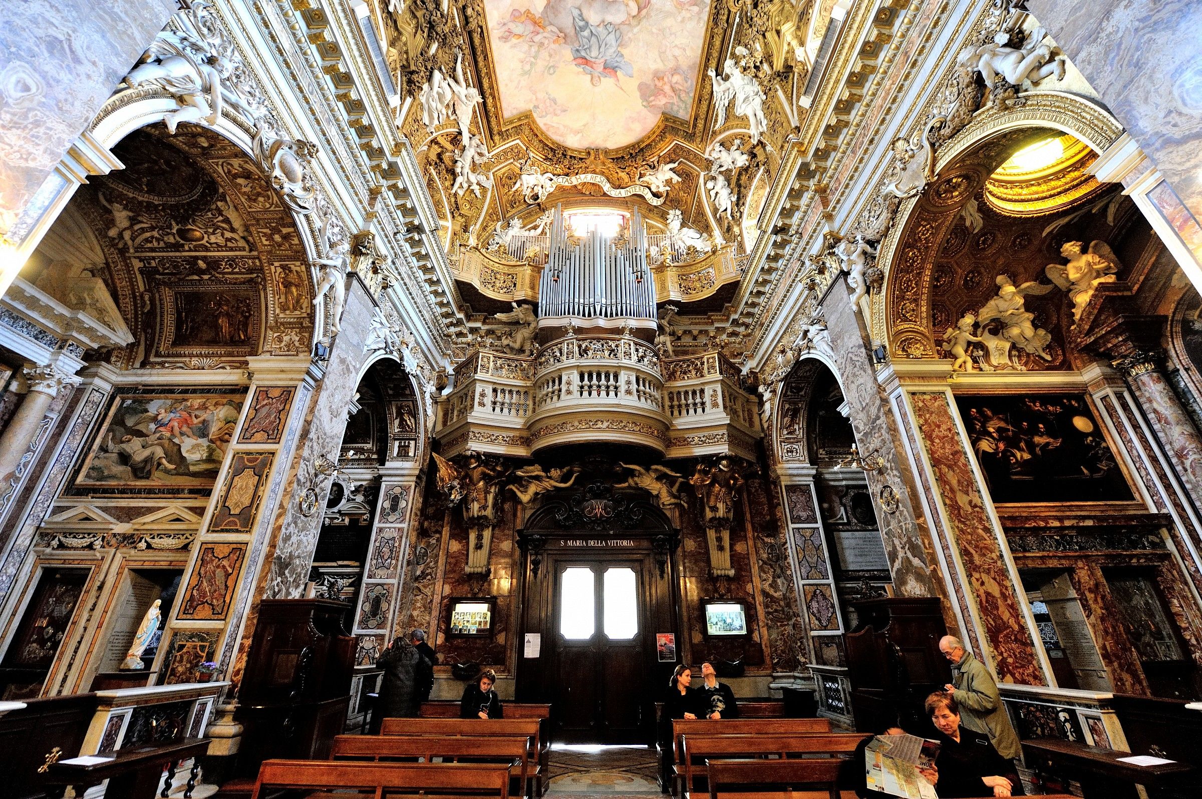 Roma-Interno S.Maria della Vittoria