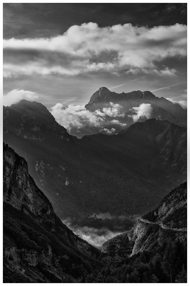 path to Cave Buscada