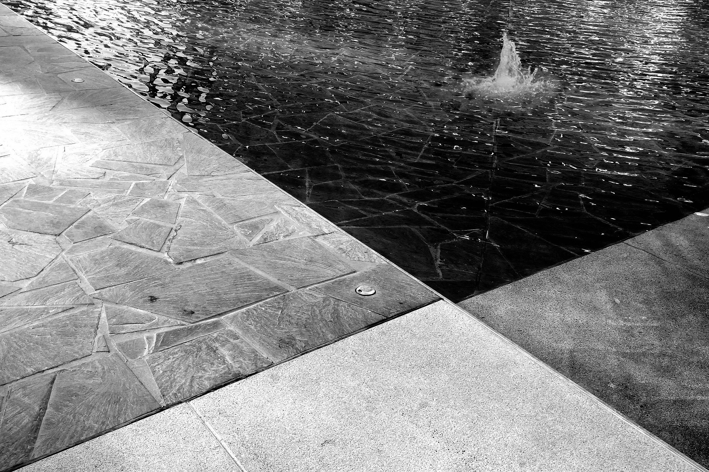 Piazza Aulenti water