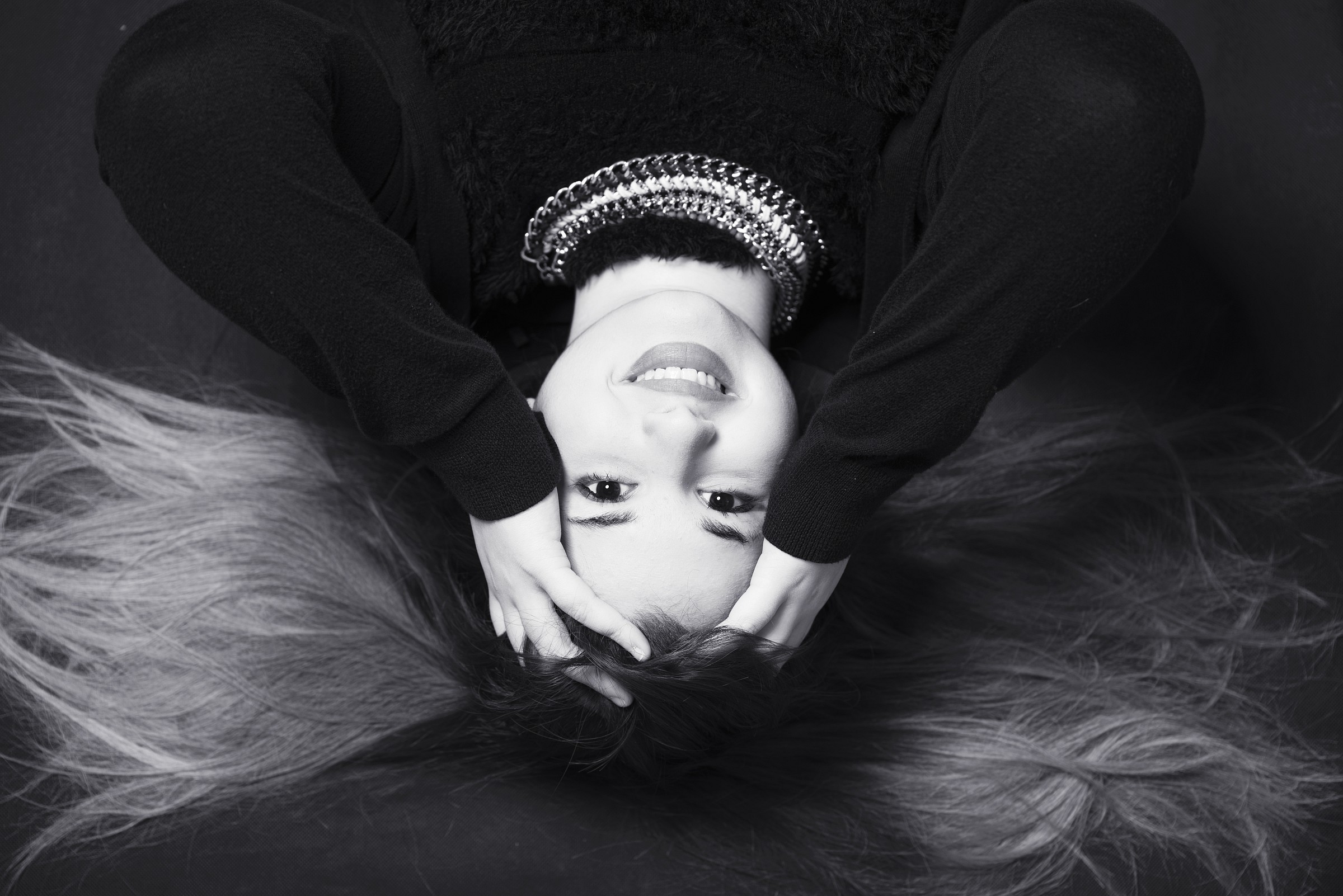 la felicita' a testa in giu'