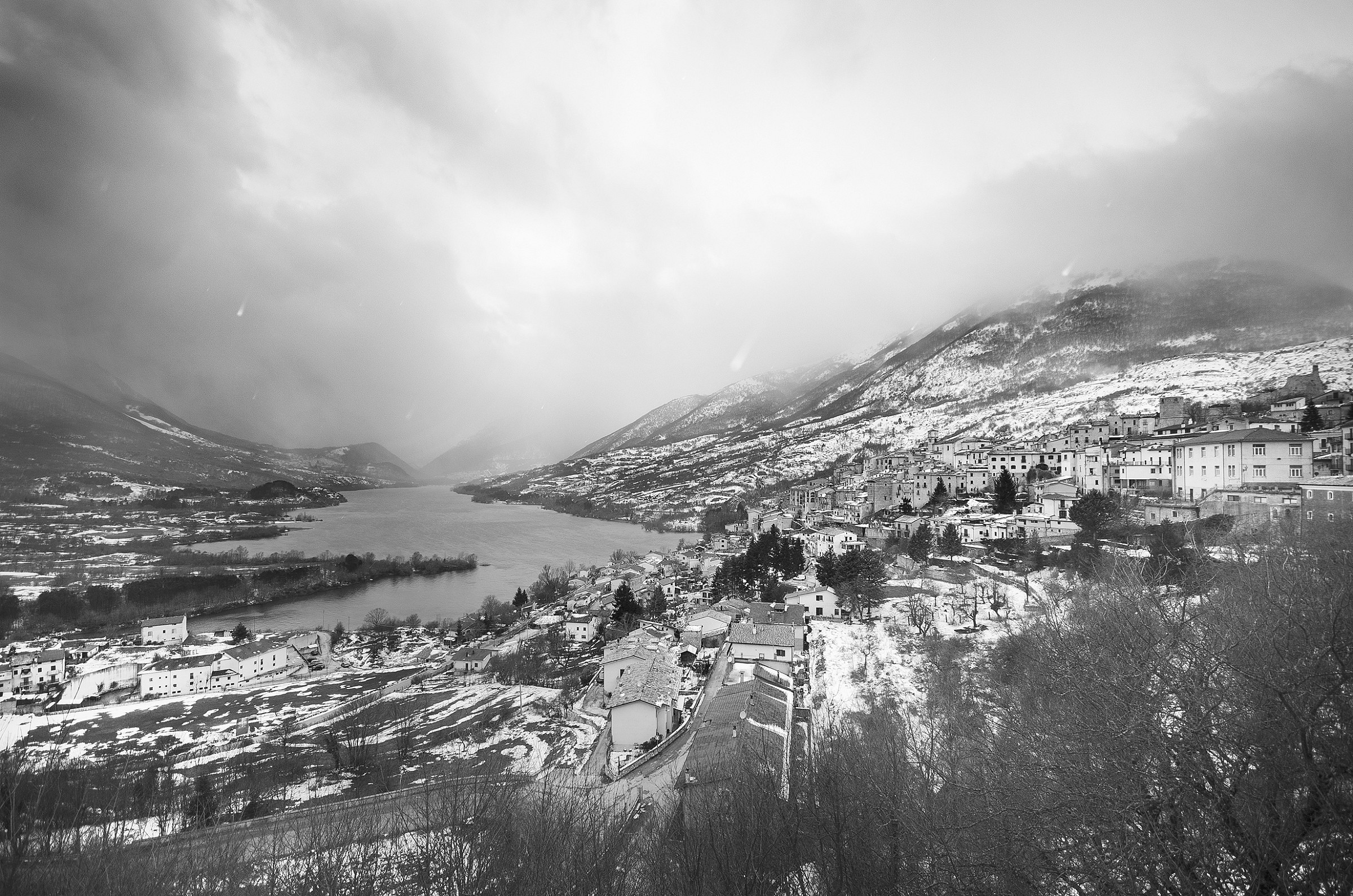 panorama Alfedena in B&W