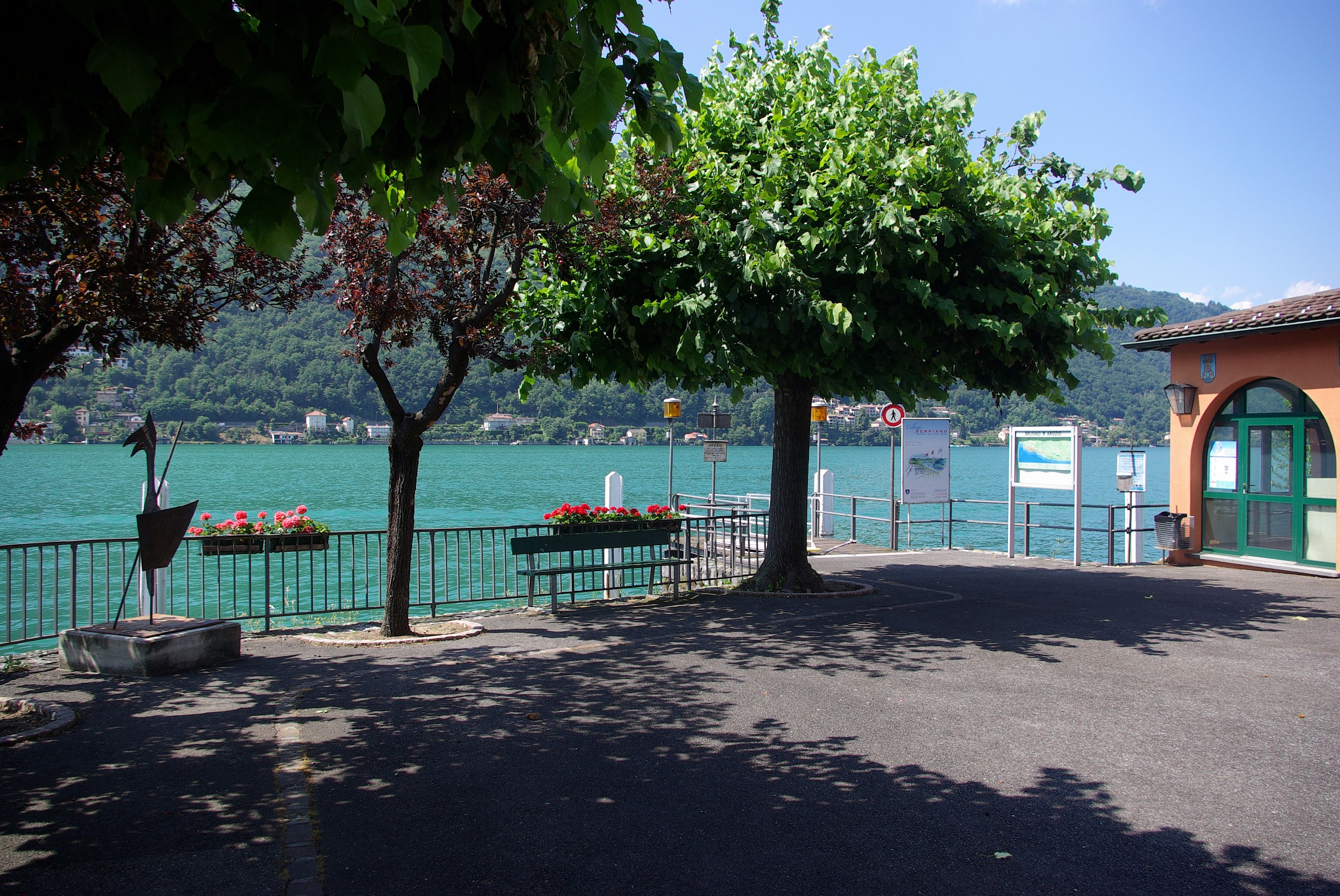 Brusino Arsizio: Il pontile.