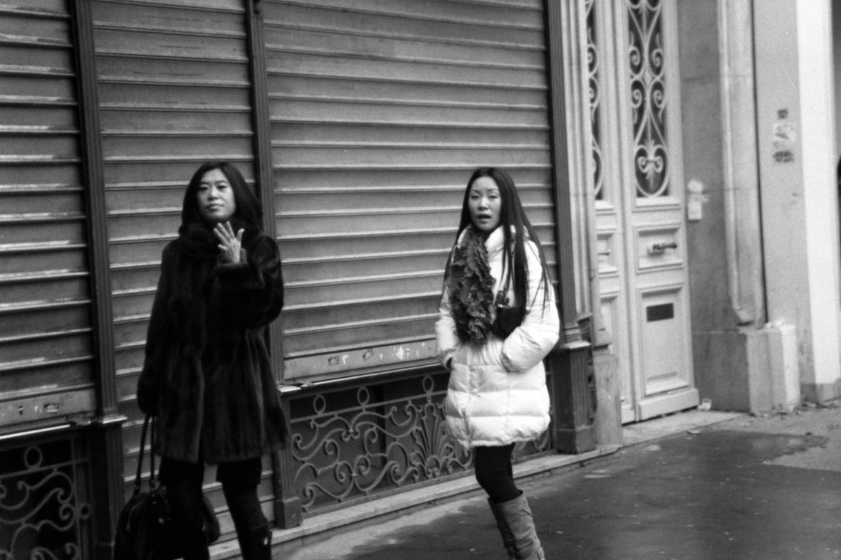 fireflies at Gare de l'est