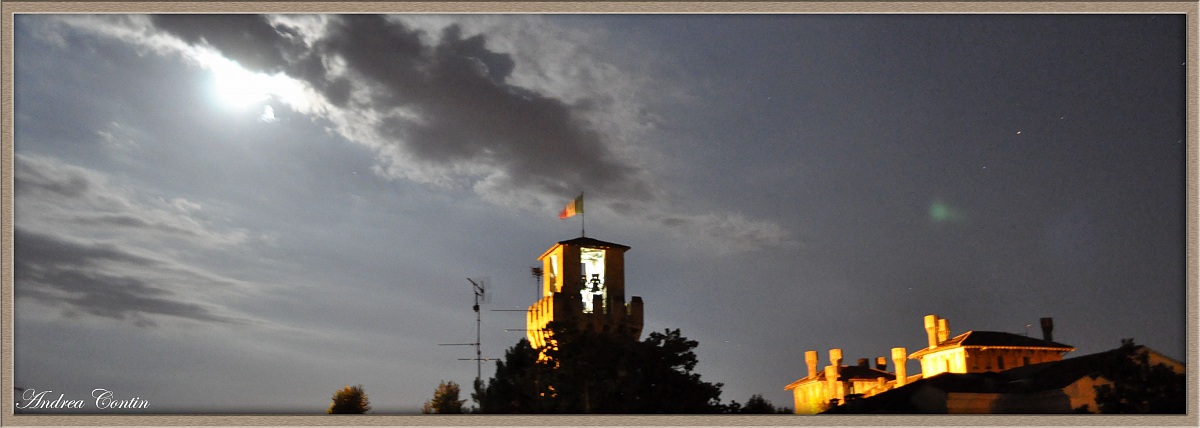 Revere (mn) by night