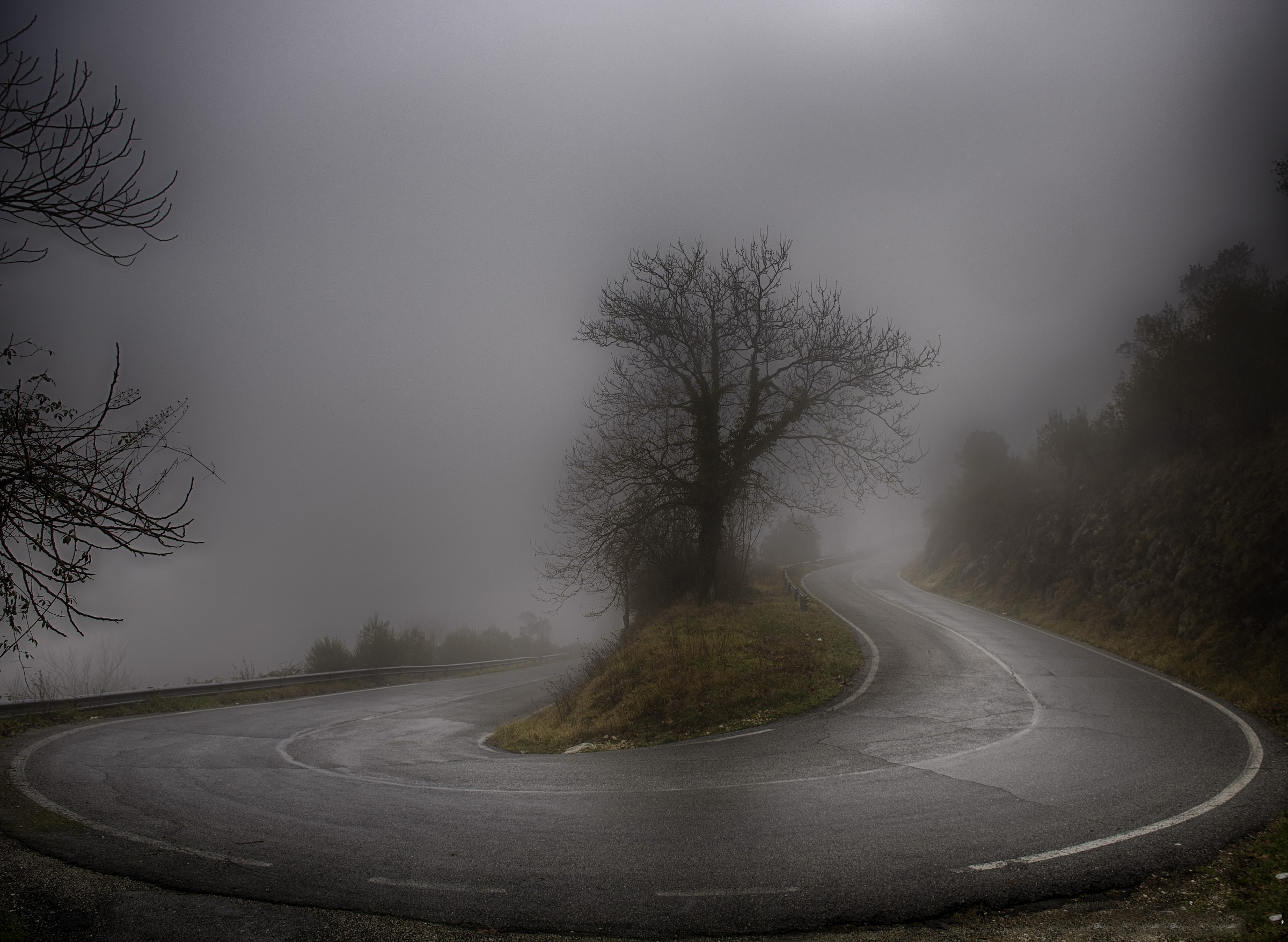 Un abbraccio di catrame