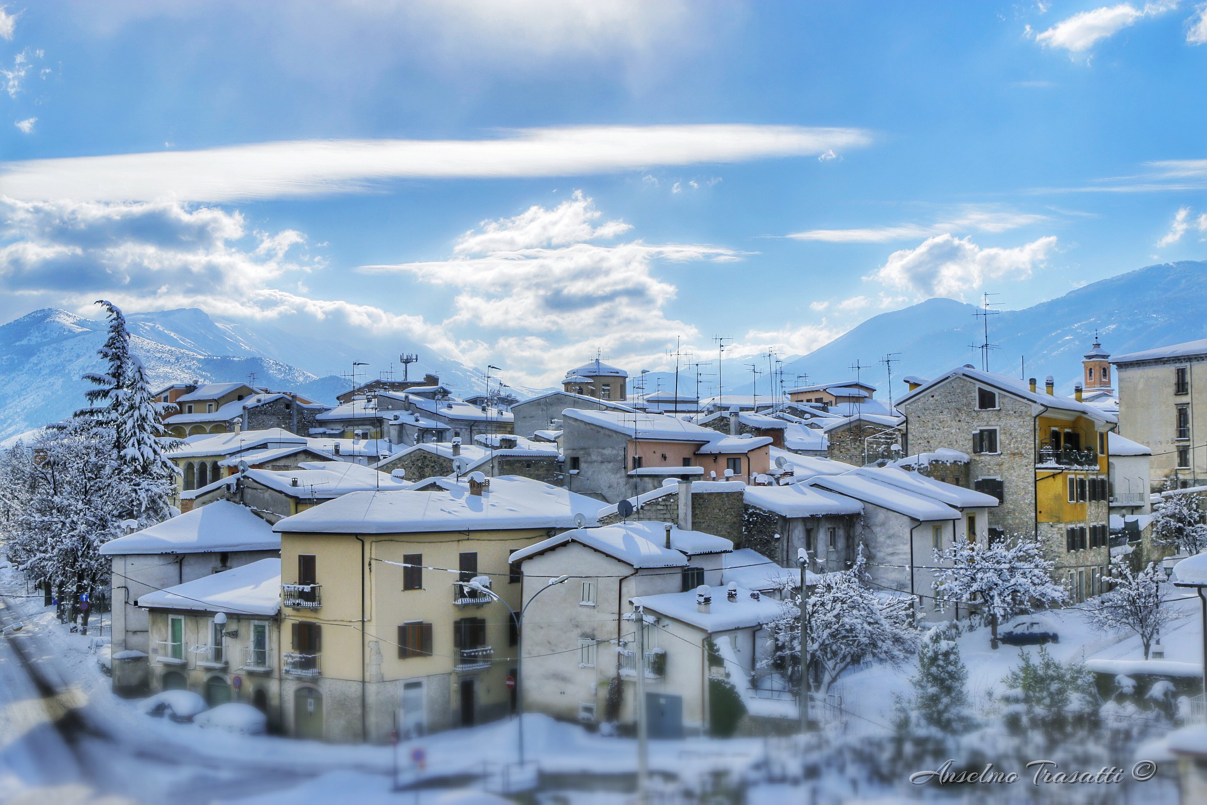 Uno scorcio di Sulmona AQ. innevata.