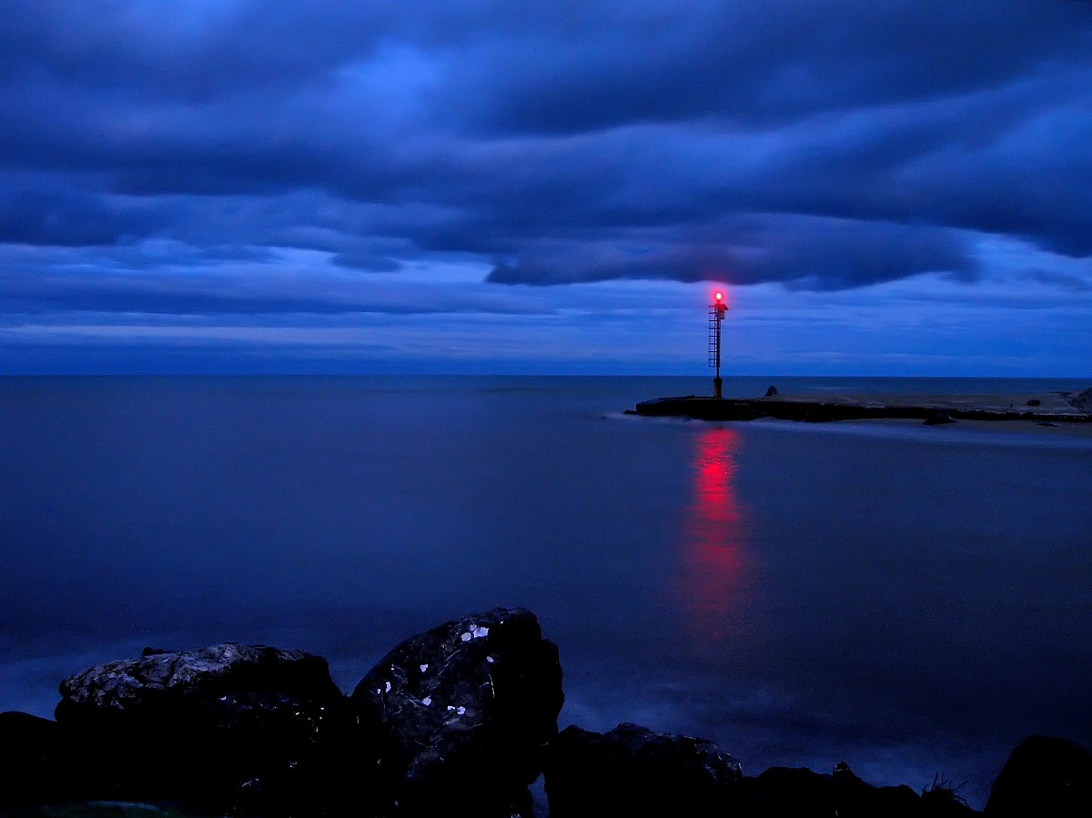 the lighthouse at night ...