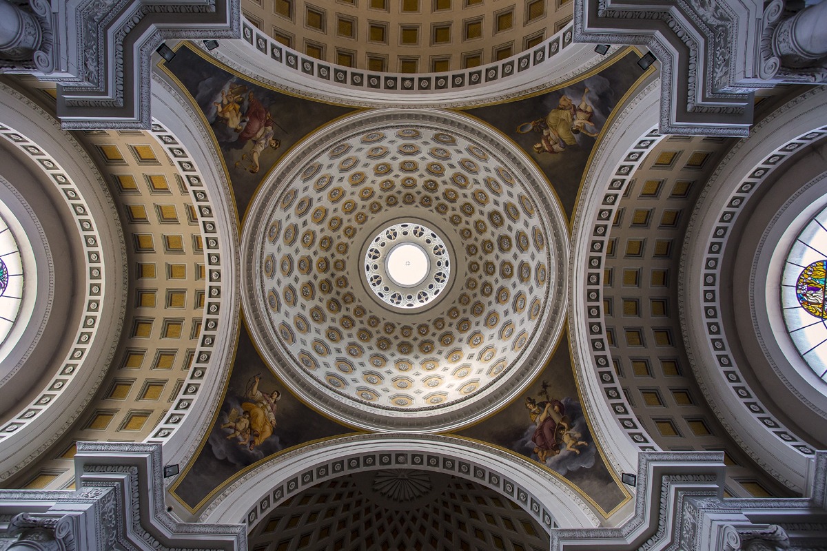 Guardando all'insù!