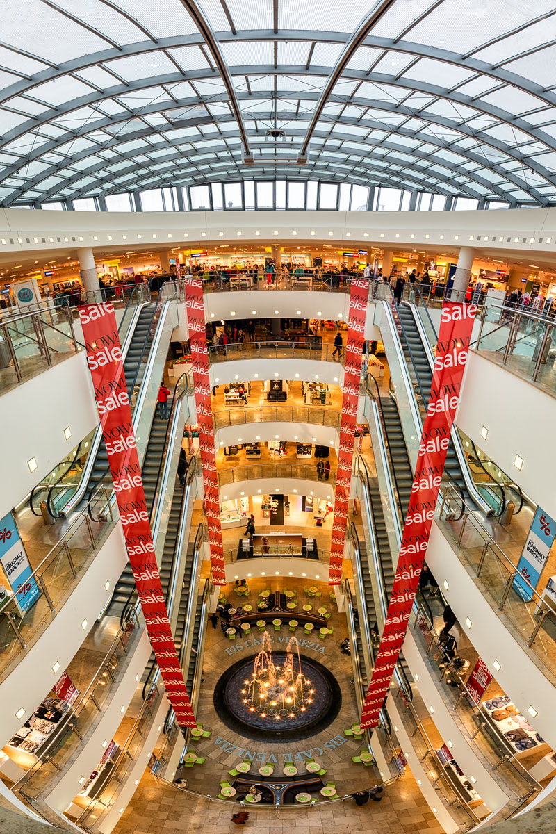 Gelateria in the shopping mall