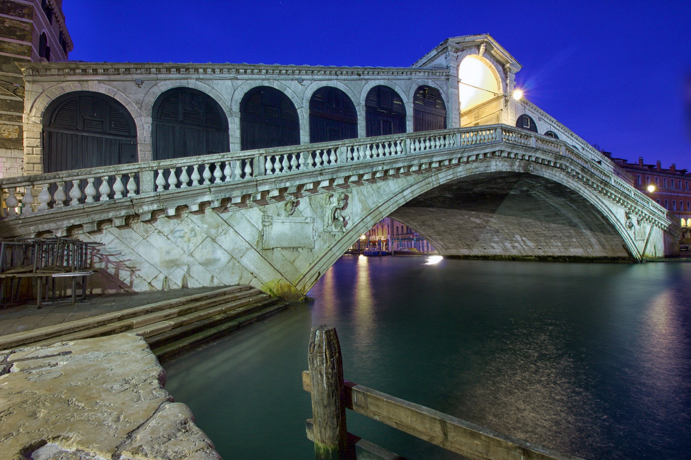 Ora Blu sul Ponte di Rialto