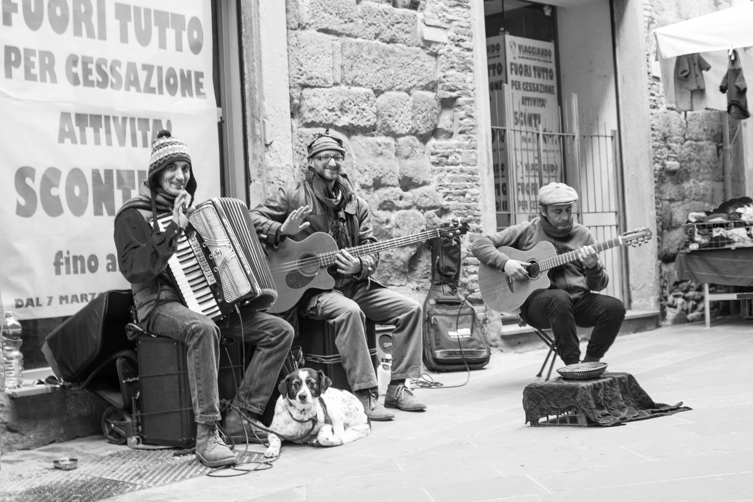 Un saluto dai musicisti di strada