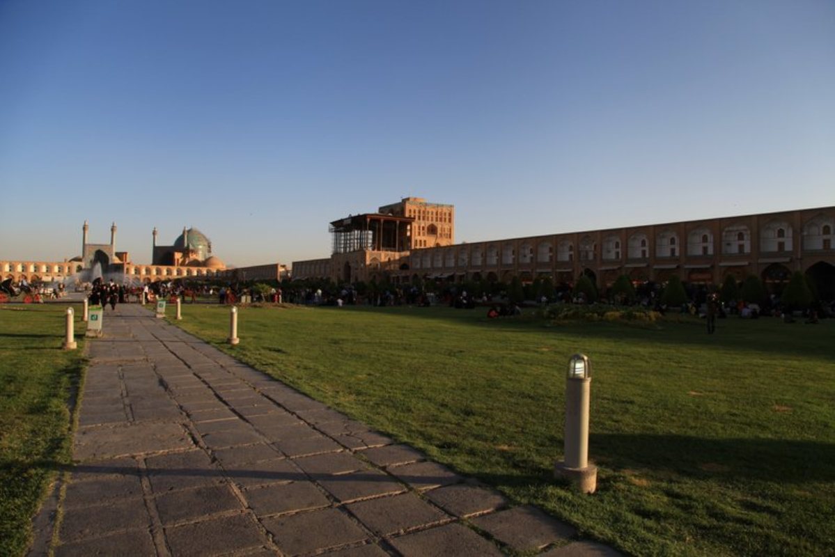 Naqsh-e Jahan square