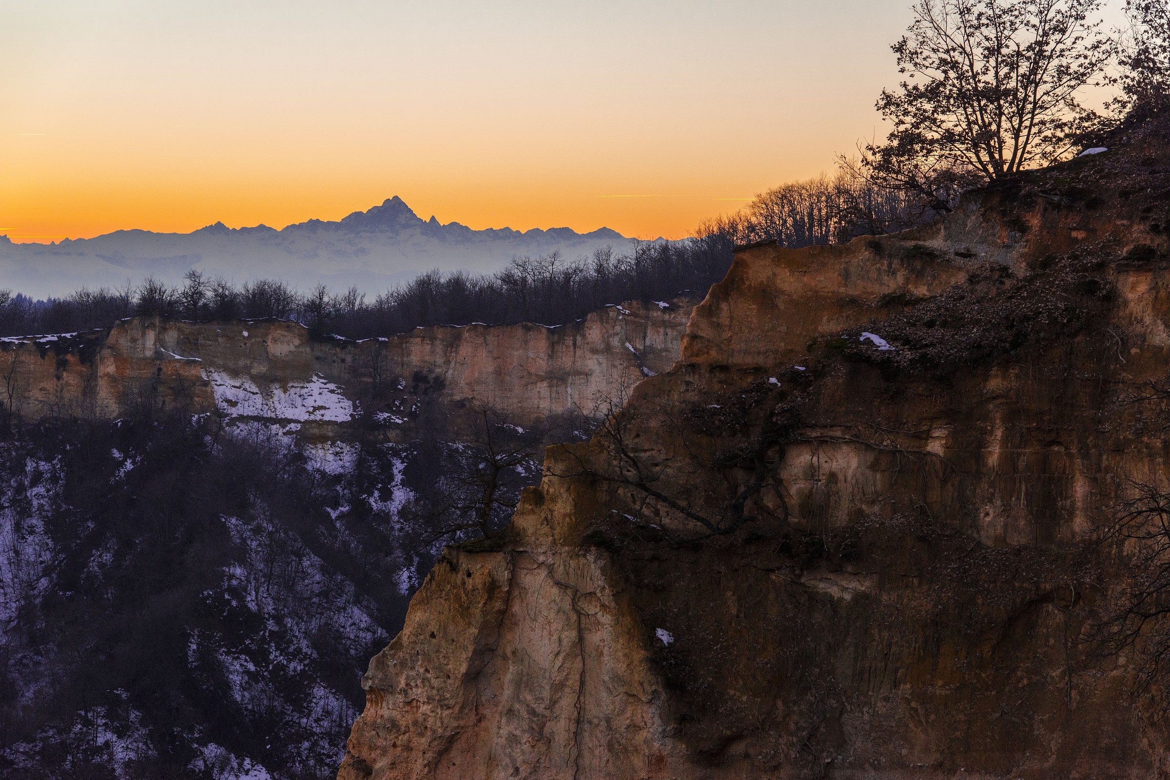 Sunset in the fortresses of the Roero