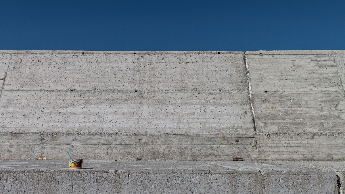 The loneliness of the cup