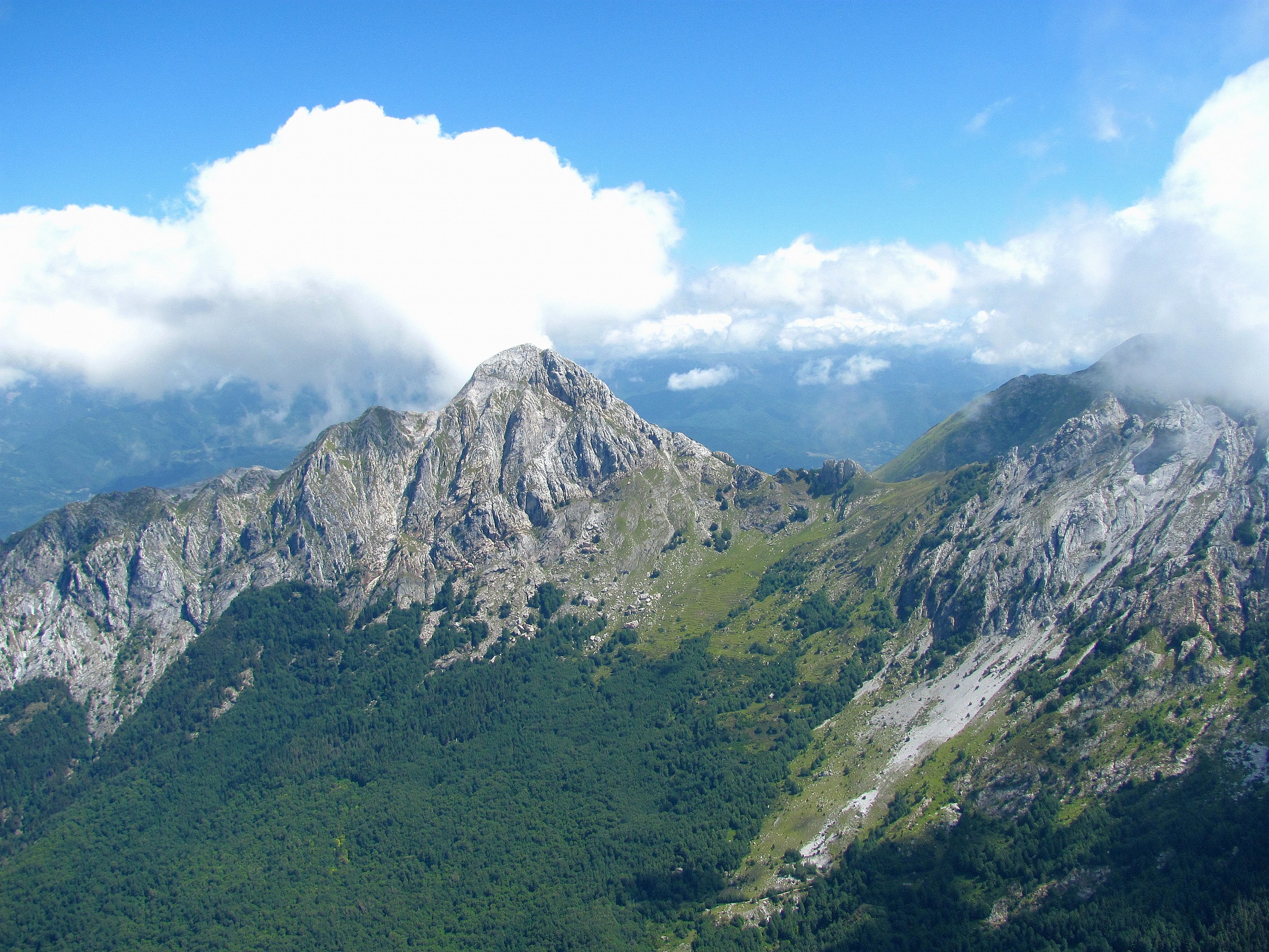 Apuan Pizzo d'Uccello