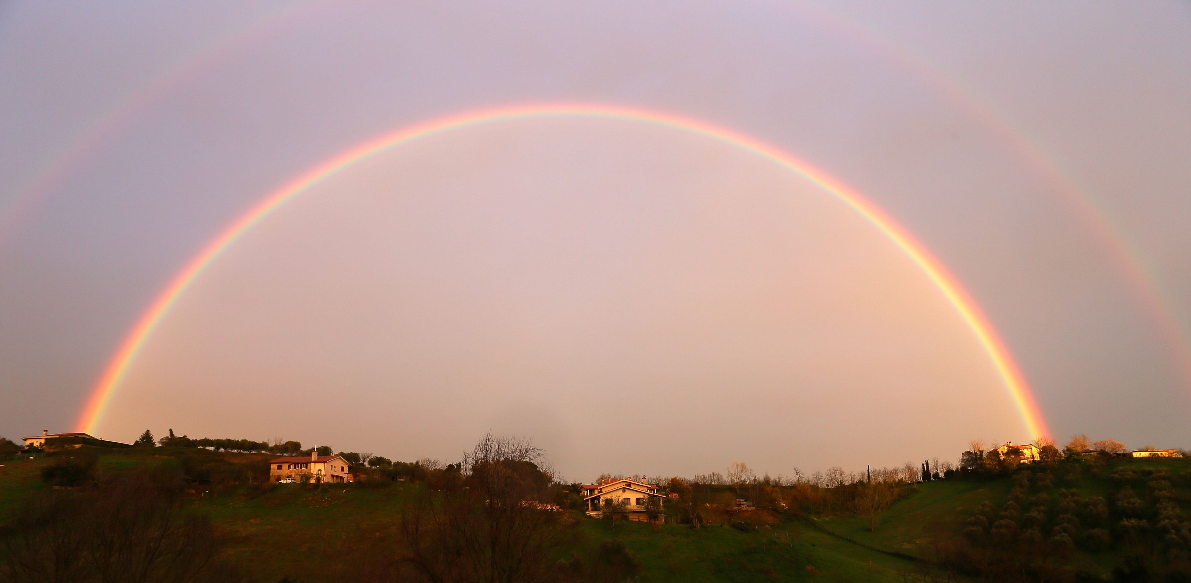 Doppio arcobaleno su Castelnuovo (27.03.2015)