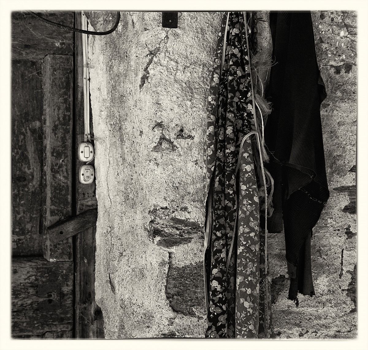 The door of the hut Oreste