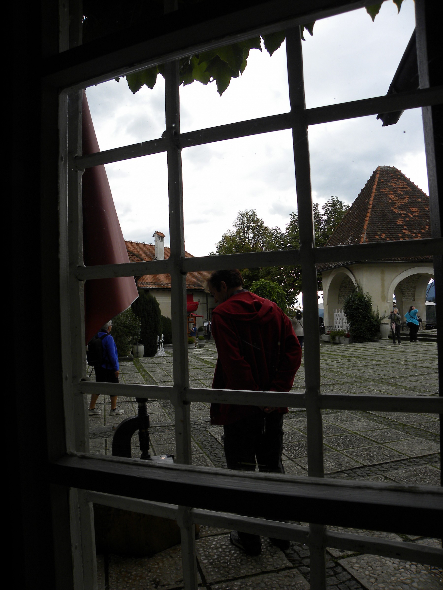 vista sul piazzale interno del Castello