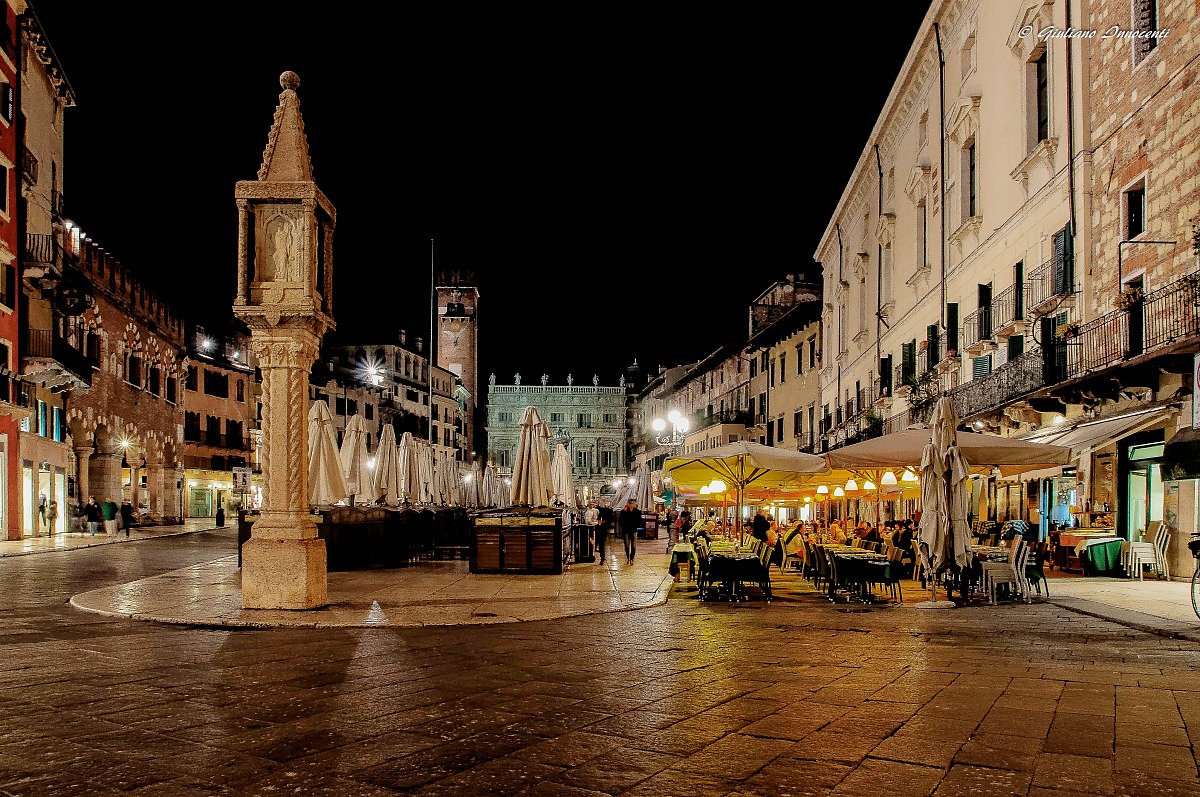 Piazza delle Erbe-Verona