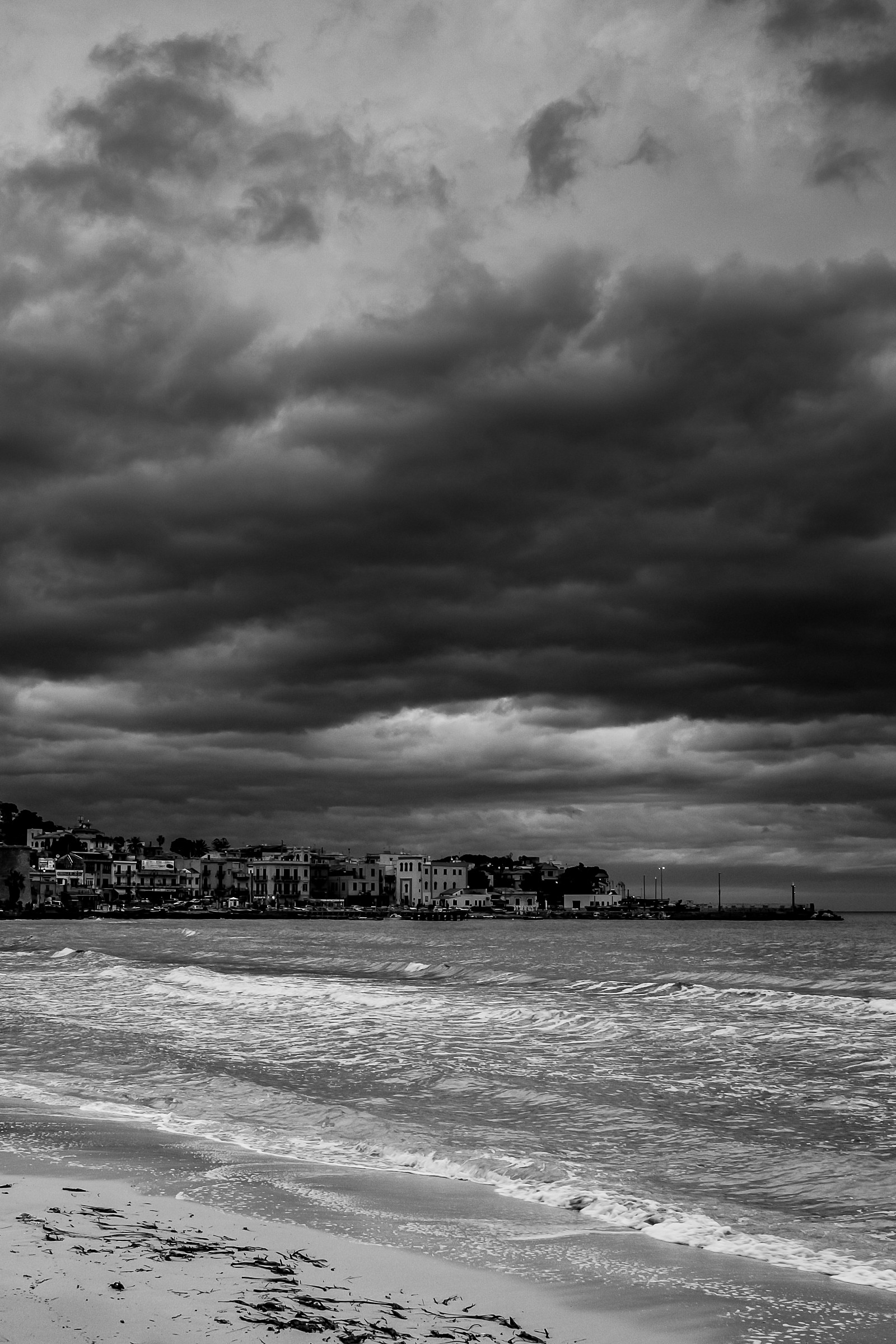 Mondello la quiete prima della temepsta