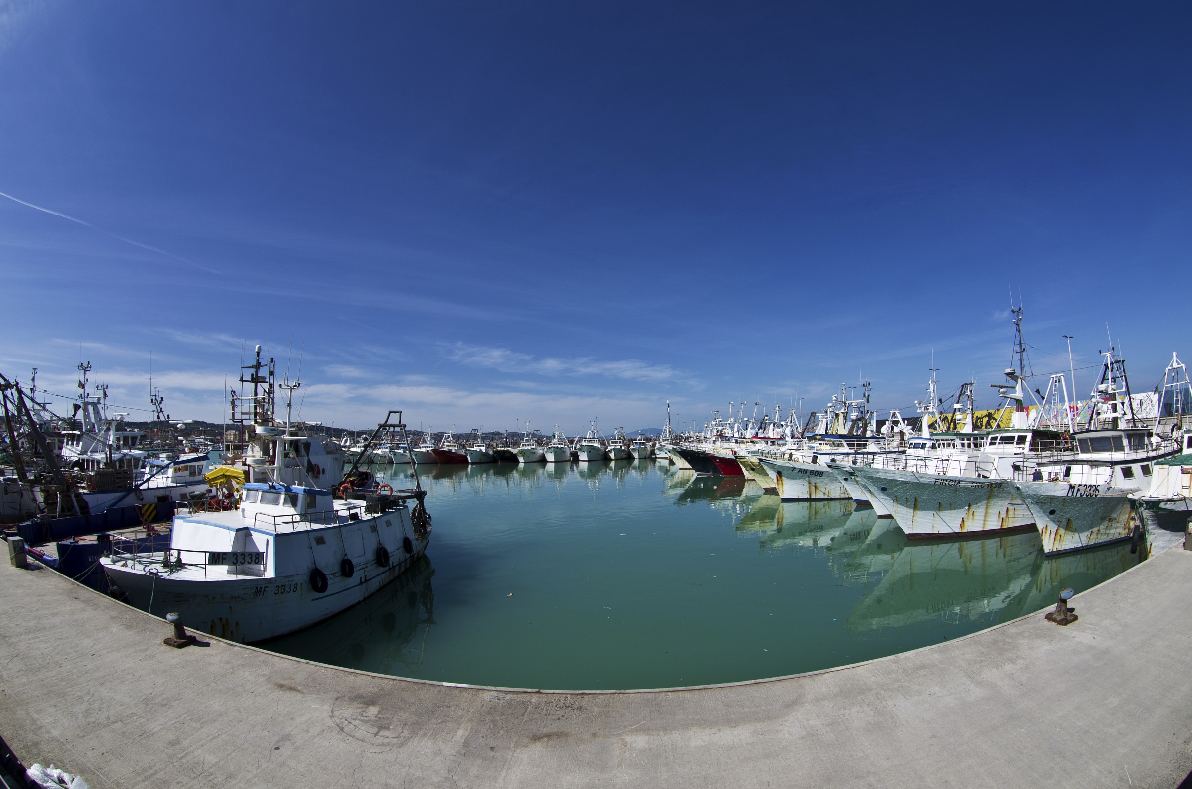 ...dal molo di Civitanova...