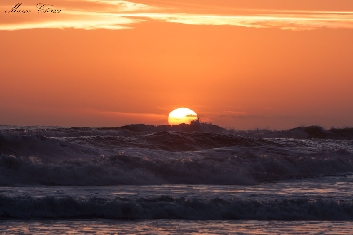 Il saluto del Sole al mare