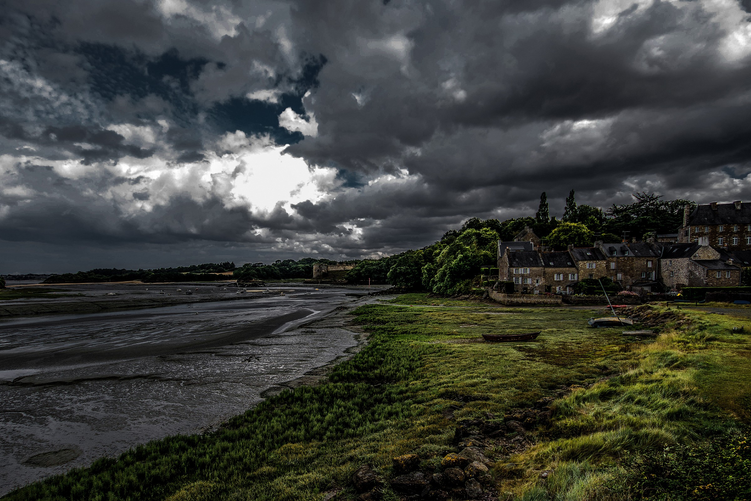 in low tide ...............