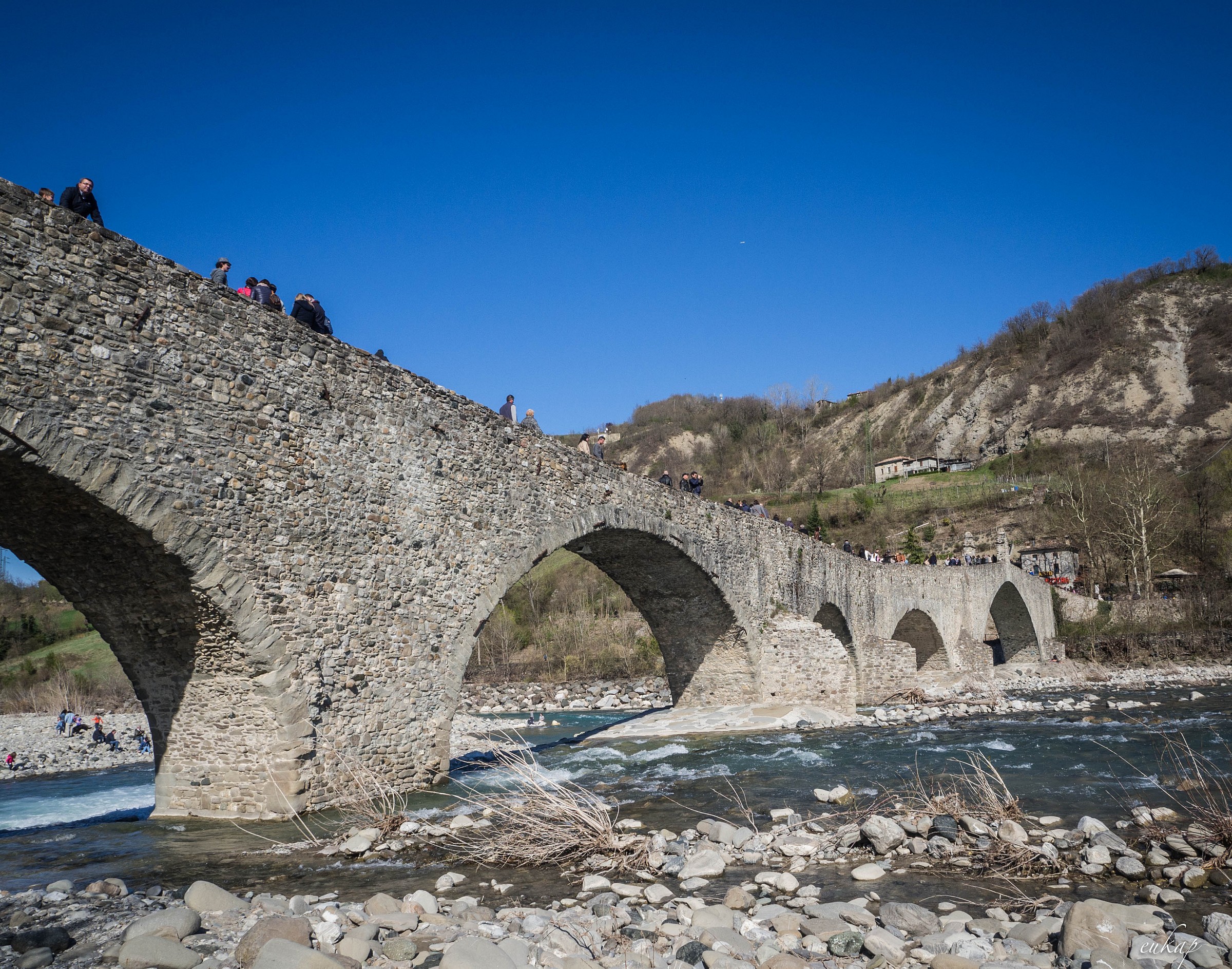 bridge bobbio