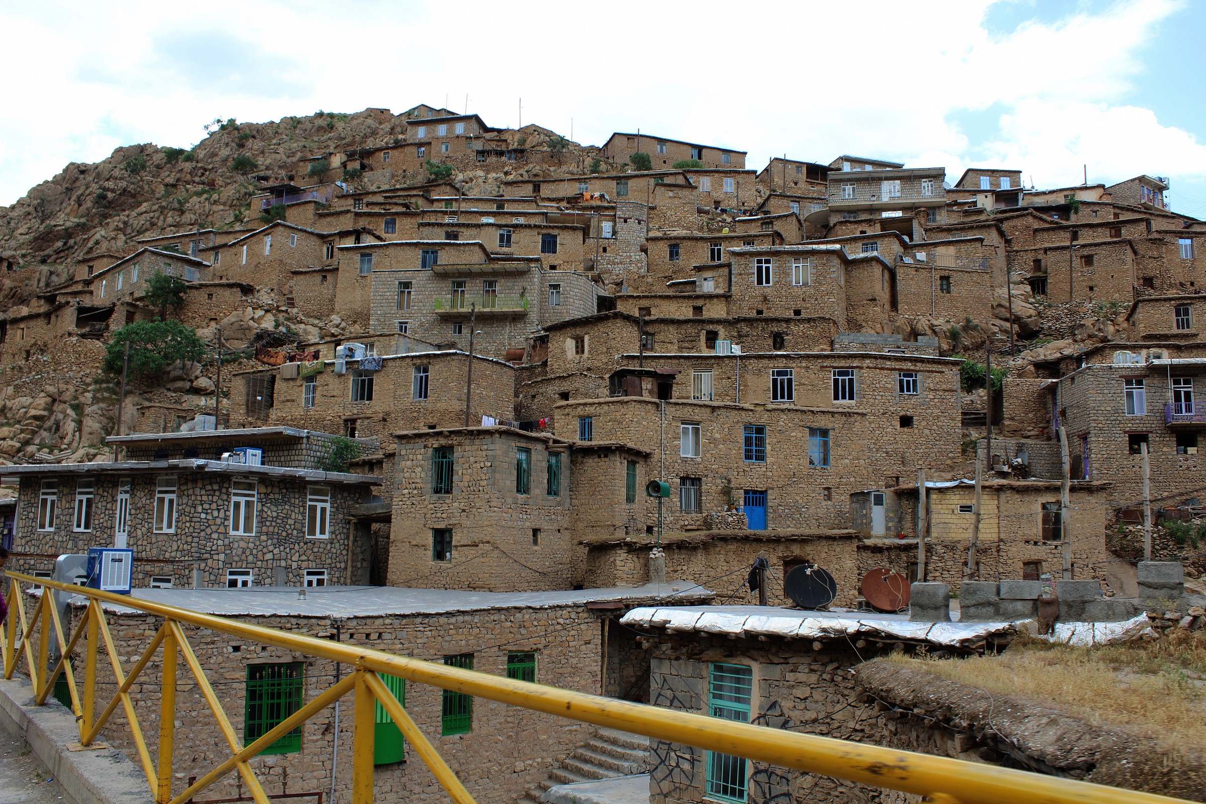 Villaggio Iran-Kermanshah-Palangan