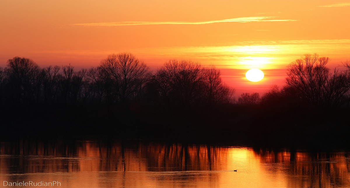 Po di Goro... tramonto naturale