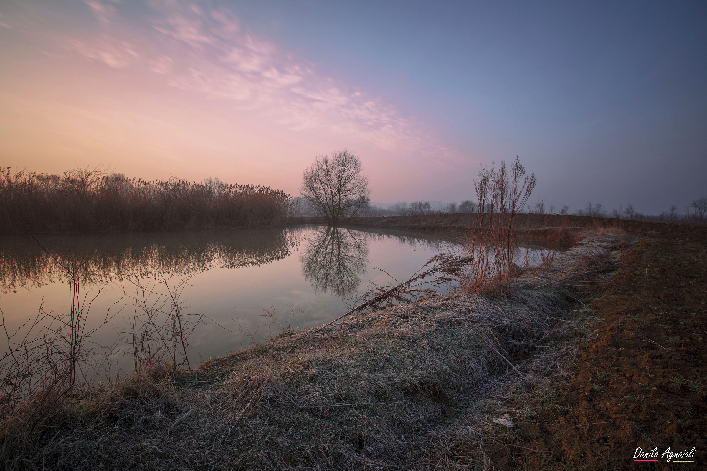 In un lago di periferia ,L'alba