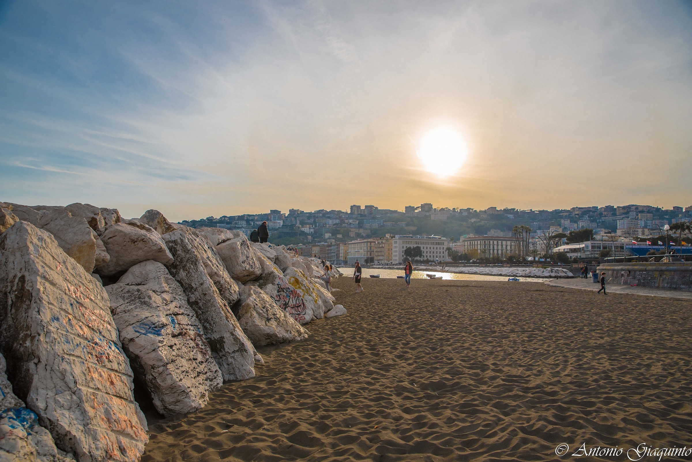 Primi scorci d'estate, Napoli.