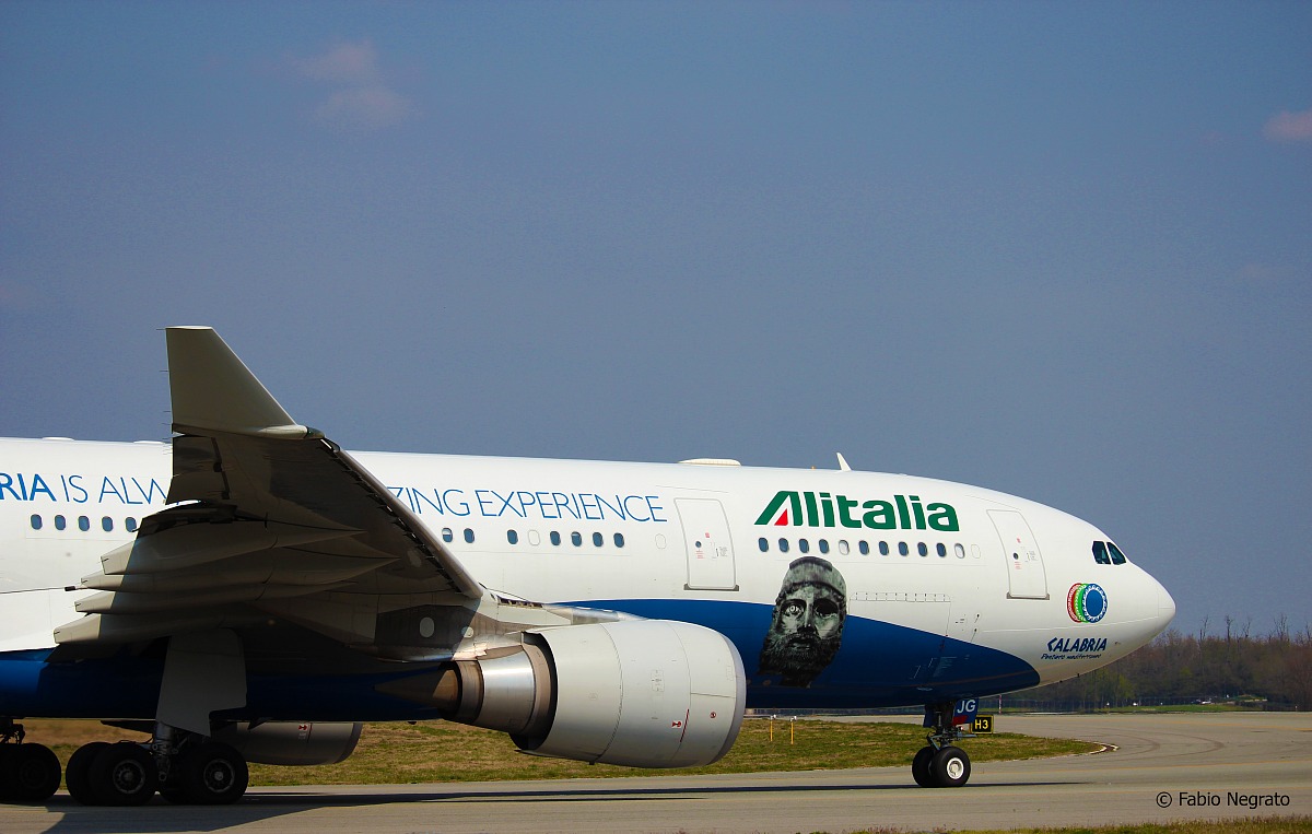 Alitalia (az604)