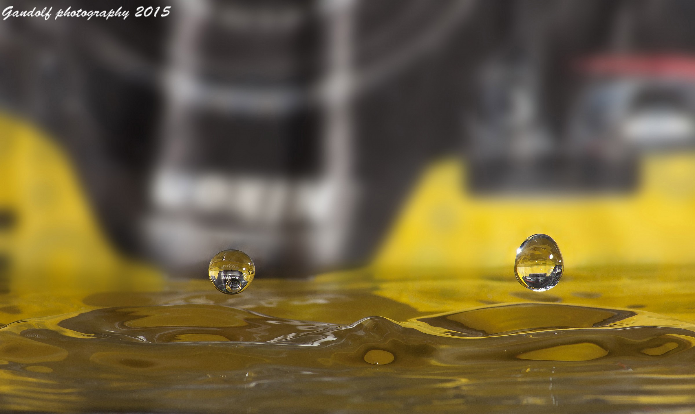 Uguali come due gocce di acqua....   ....o quasi