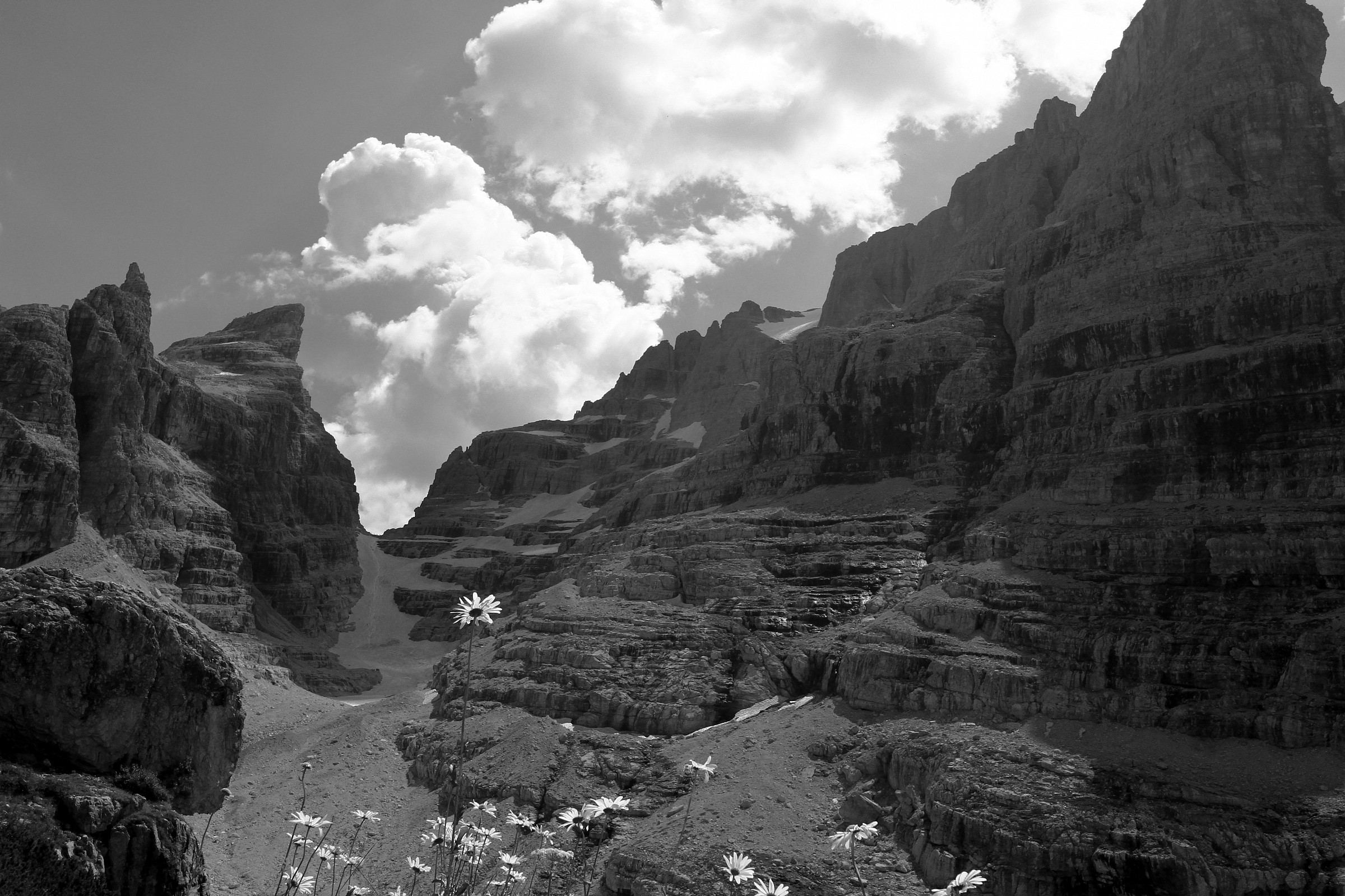 Presso rifugio Tuket , Dolomiti del