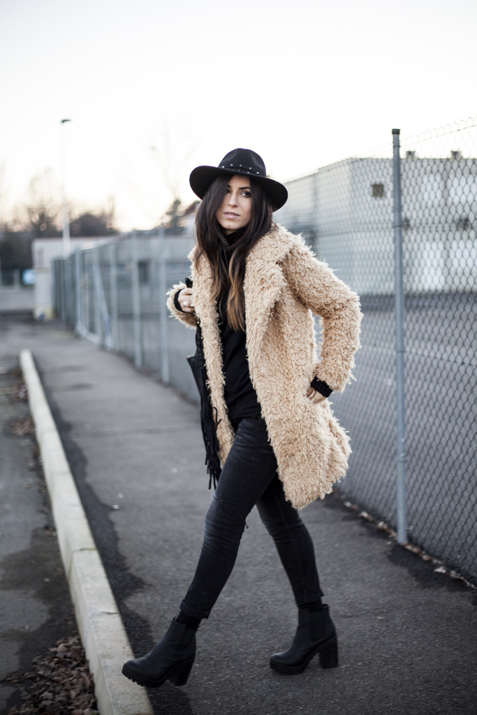 winter look pics by Met