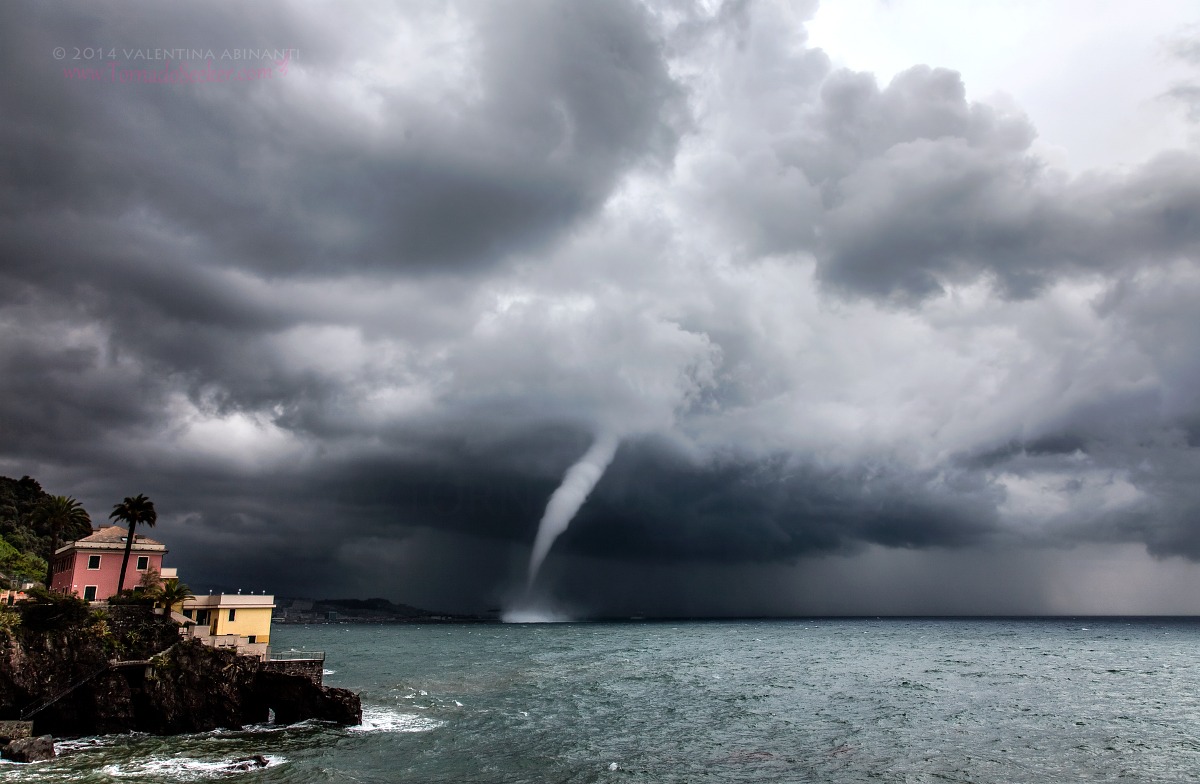Tromba marina di fronte a Vesima (ge)