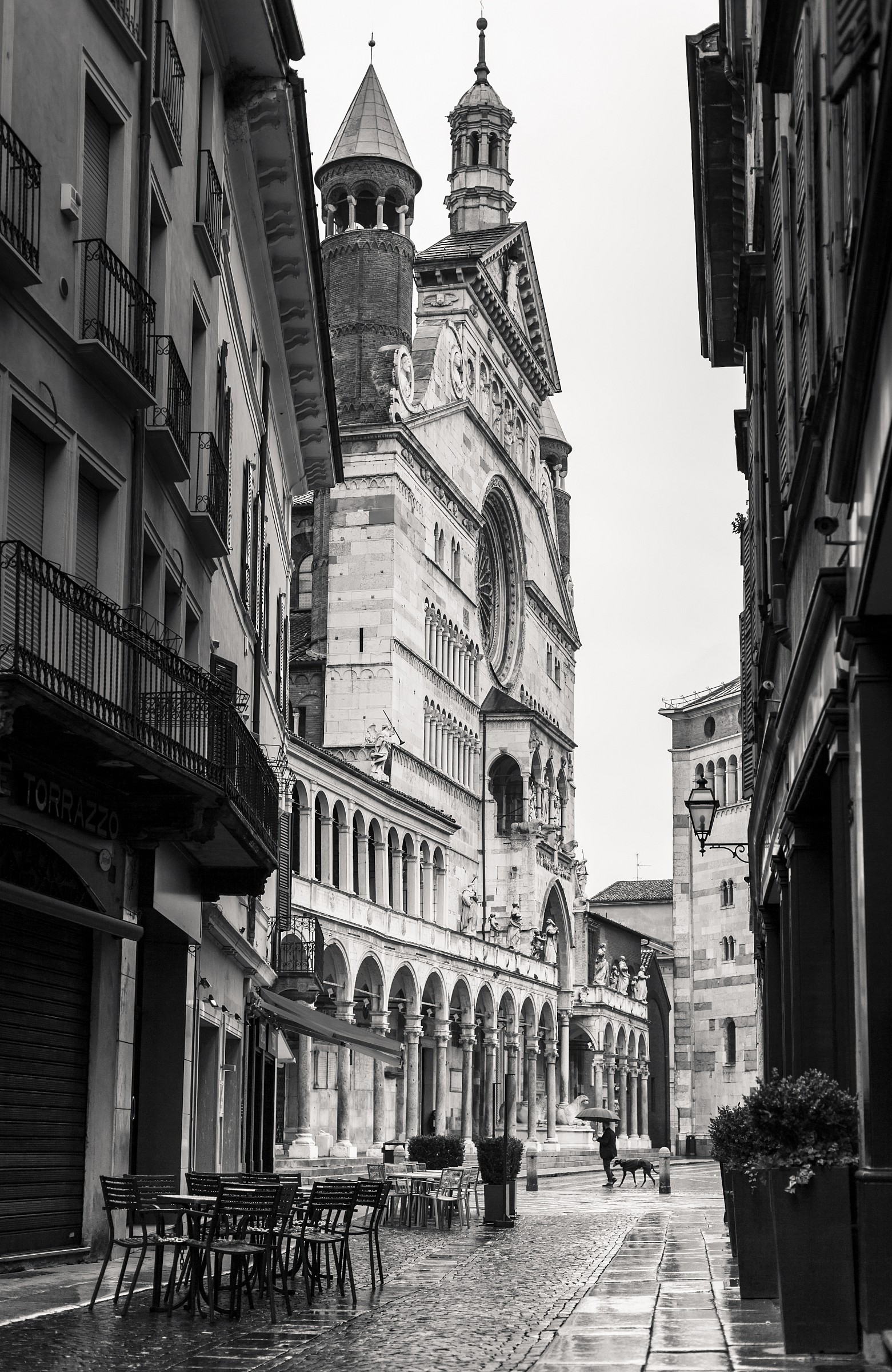 ...per i vicoli storici _ Cremona