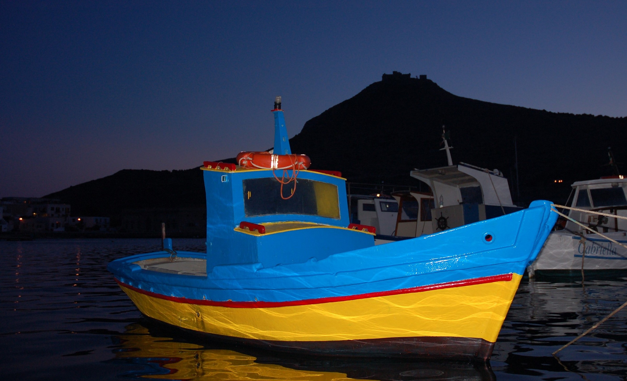 Favignana ...ora blu